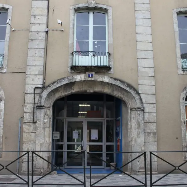 escal_lafertebernard_LOI72