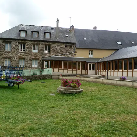 Gîte de Vandoeuvre - Saint-Léonard-des-Bois - extérieur