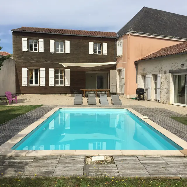 meublé-gite-la-villa-chateau-de-bourneau-85200-fontenay-vendee- (1)