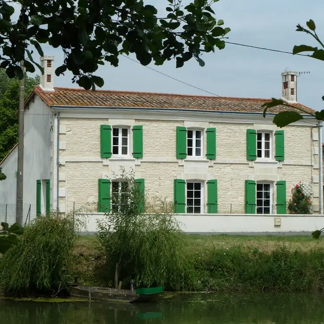 meuble-le-guellec-la-ferme-de-la-venise-verte-le-mazeau-85-hlo-11
