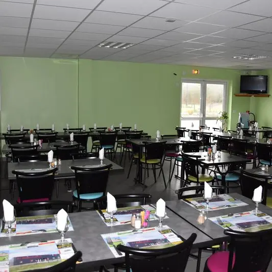 restaurant relai auverse1