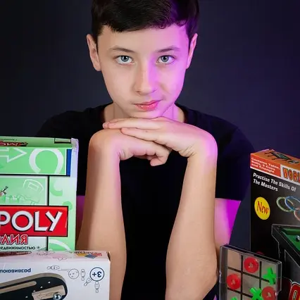 sunriseforever-board-games-7731383_640