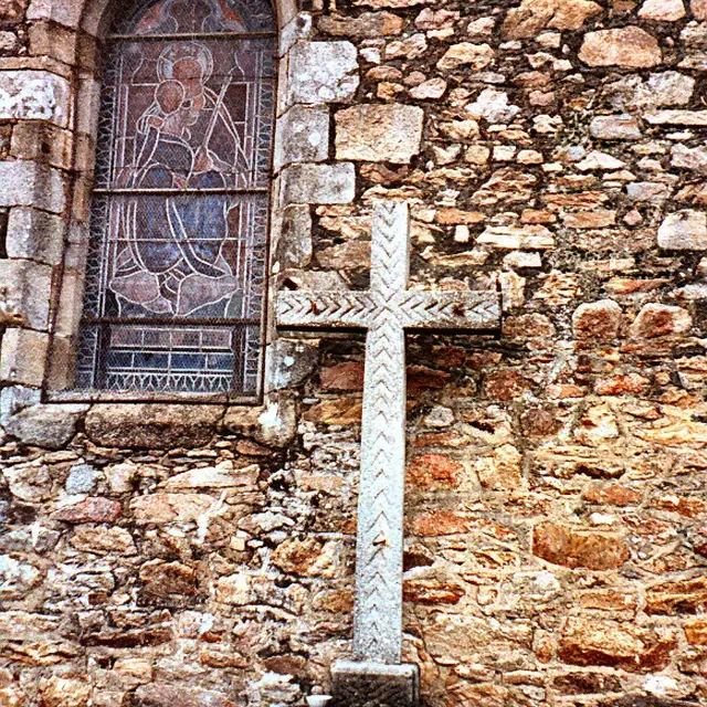 Croix des morts à Château-Chervix_1