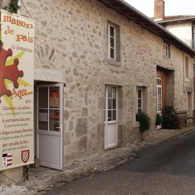 Objets d'antan - Maison de Pays