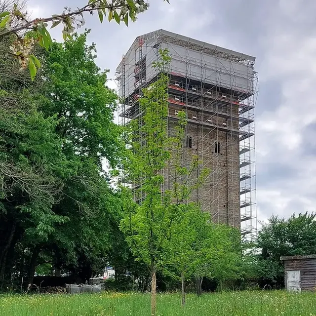 tour de Château-Chervix