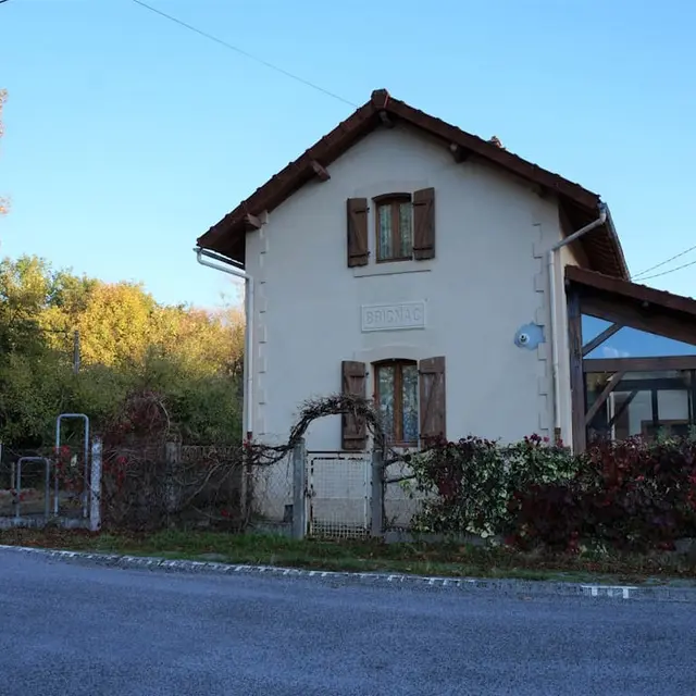 Ancienne gare de Brignac à Royères