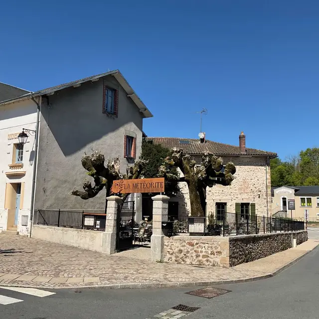 Bar-restaurant la Météorite à Rochechouart
