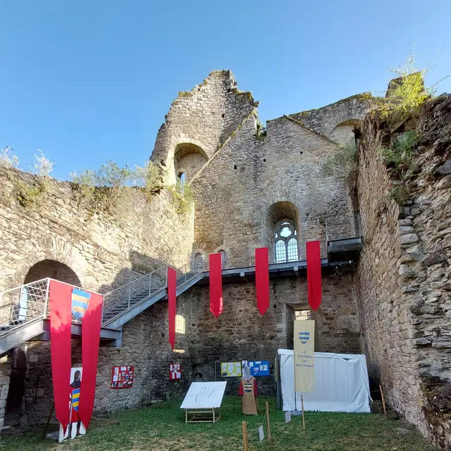 intérieur chateau_pages-to-jpg-0001