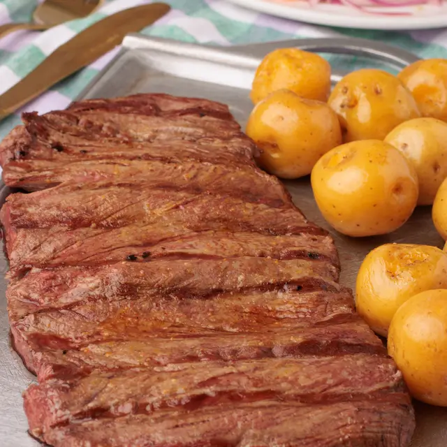 Pièce de Boeuf - pexels-christian-bolanos-2158732257-37025267