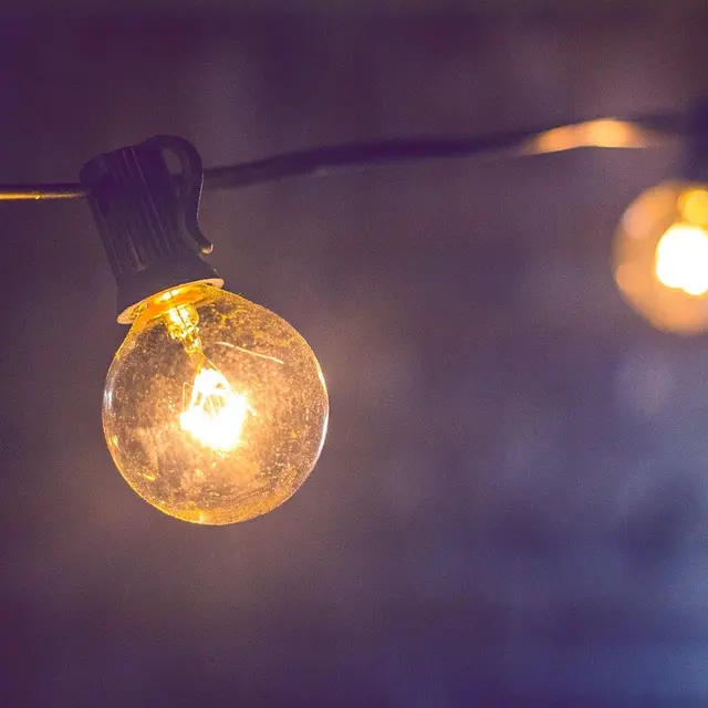 pexels-light-bulb
