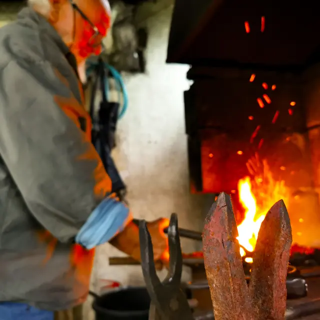 roland-manain-sculpteur-sur-métal