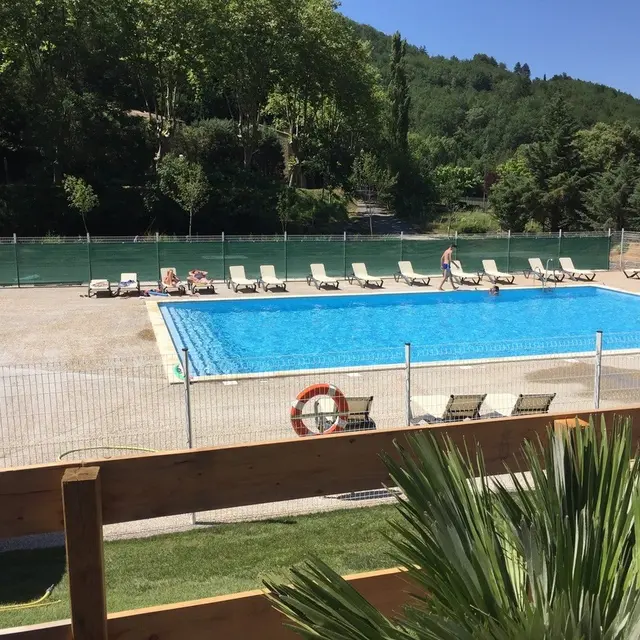 CAMPING LA BERNEDE Piscine