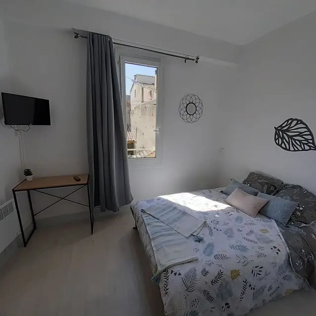 AGRÉABLE MINI-MAISON LIMOUXINE