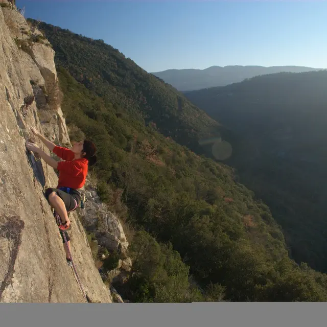 photos com com escalade au cardou