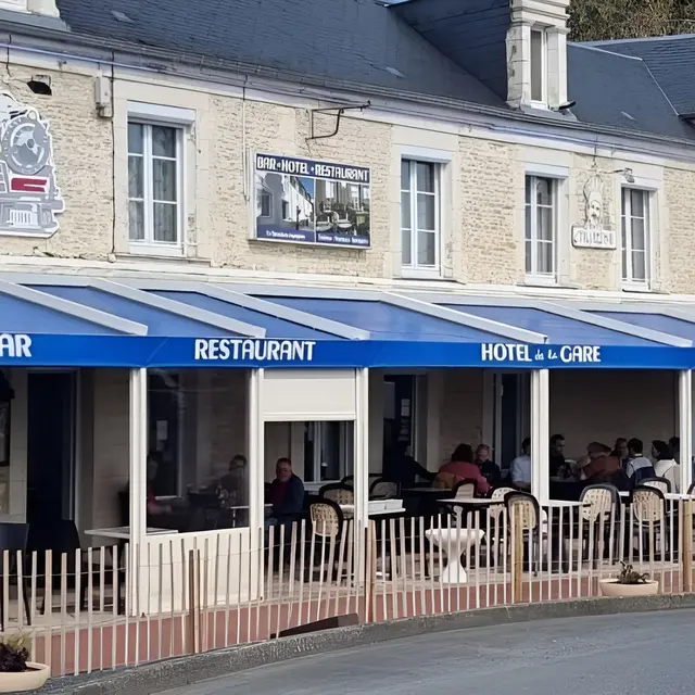 terrasse-restaurant-mezidon-vallee-dauge-1