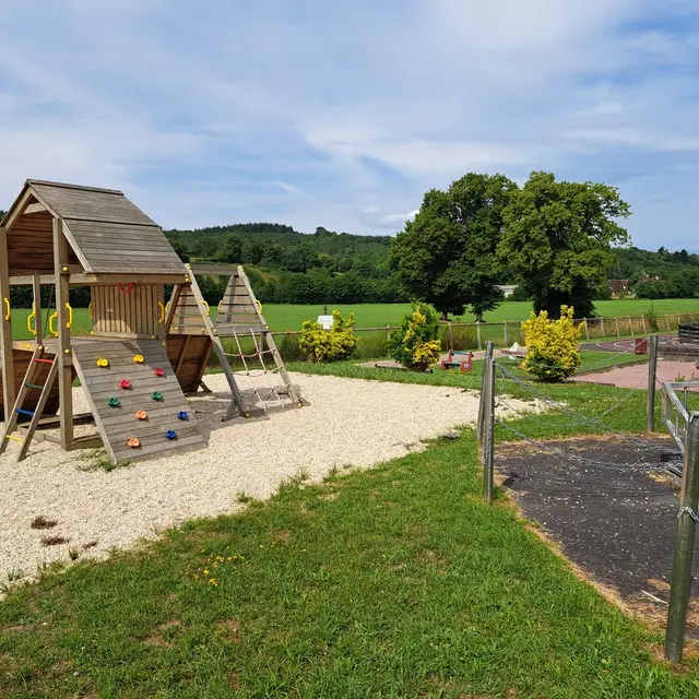 Aire de jeux pour enfants Le Mesnil-Guillaume