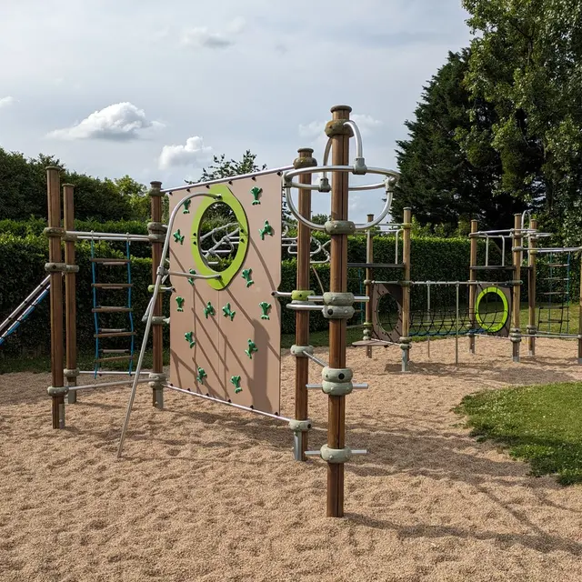 Aire de jeux pour enfants Le Pin