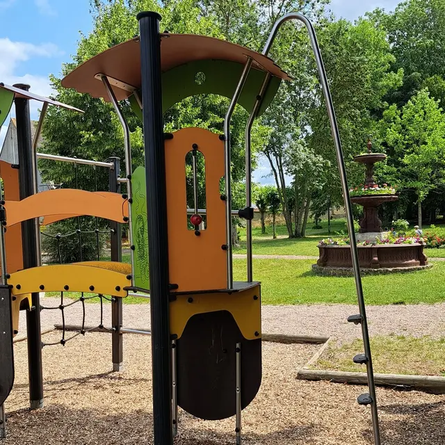 Aire de jeux pour enfants Saint-Pierre-sur-Dives