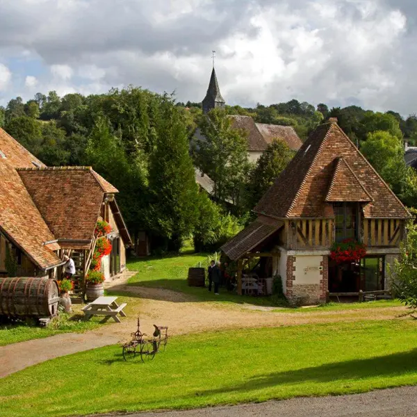 CAMBREMER_Caves du Manoir de Grandouet