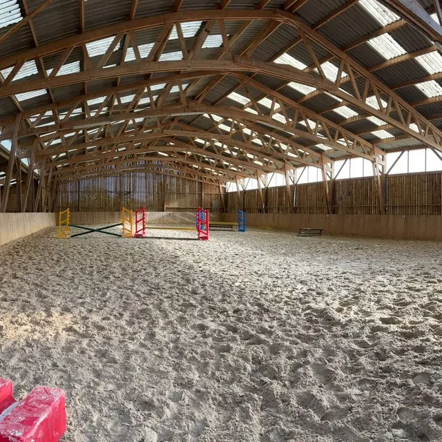 Centre équestre Les grands galops Moyaux