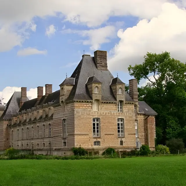 Vue extérieure. Château Le Kinnor