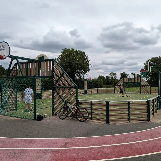 City Stade Mery-Corbon