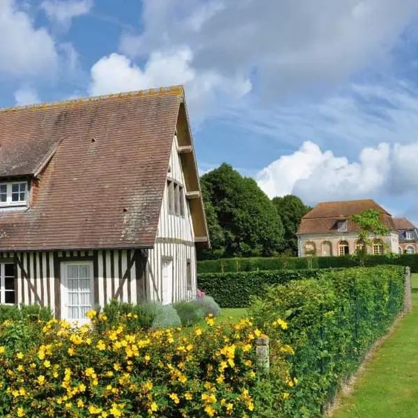 Ferme du Château Gite au Pin Chez Rebecca Whitehead maison