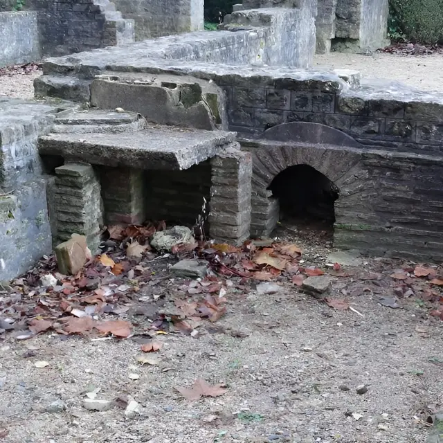 Jardin archéologique Lisieux (1)