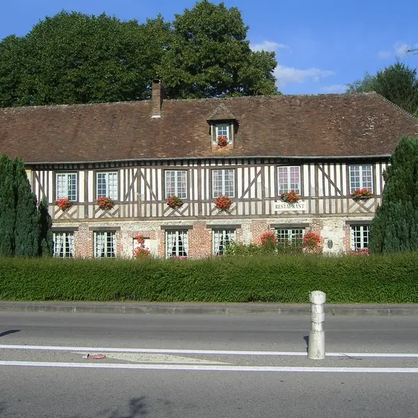 LaFermeduRoy-Restaurant-Lisieux-facade