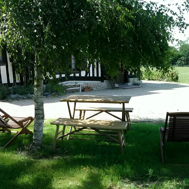 Le Petit Four à Saint Désir, jardin