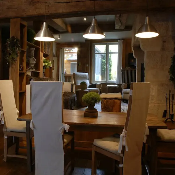 Le Gîte d'Orbec à Orbec, séjour-salon
