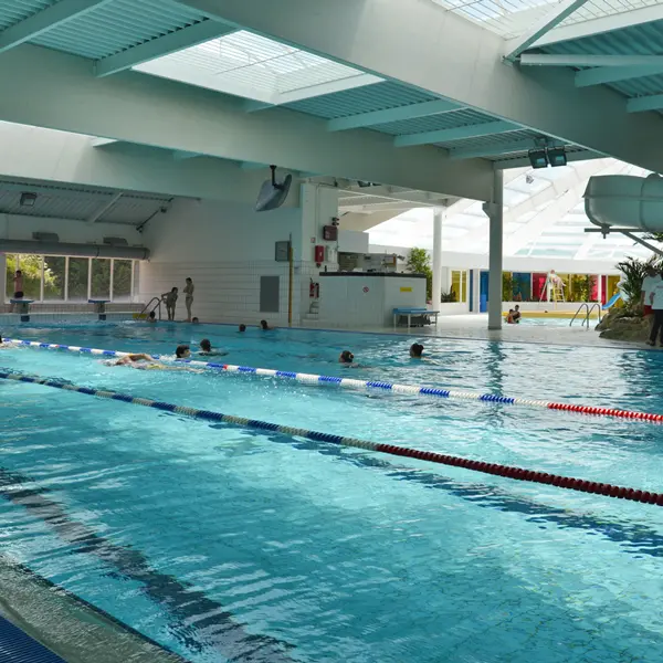 Piscine-Nautile-Lisieux-grand-bassin