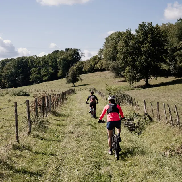 Tour_des_collines_du_Perche_a_VTT__Saint-Langis-les-Mortagne_-_Thomas_Le_Floc_H-Thomas_Le_Floc_H-25965-1600px