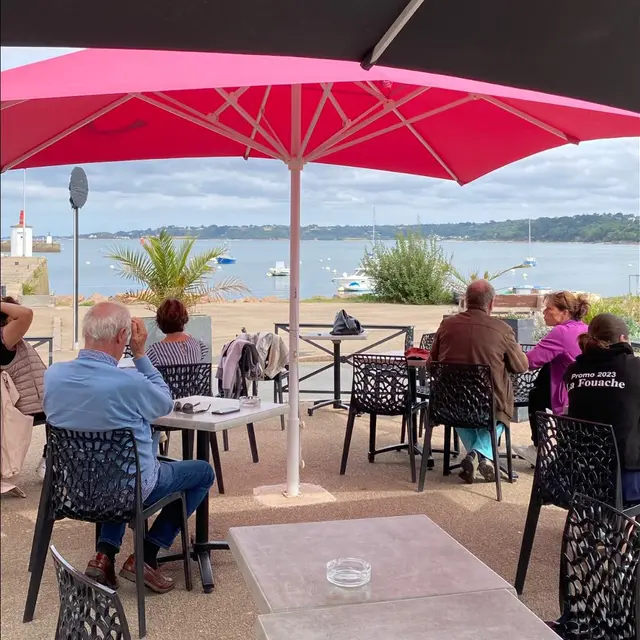 Terrasse de Strojna au Port de plaisance