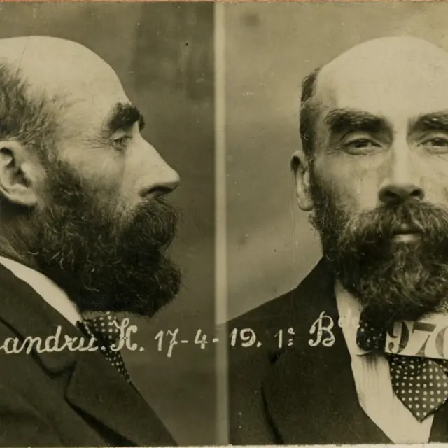 1280px-Landru_-_photographies_d'identité_judiciaire_(17_avril_1919)