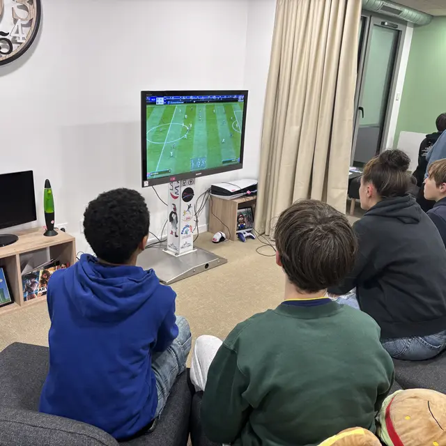 2025-02-11 Soirée FIFA avec Joueuses d'EAG 10-17 ans (1)