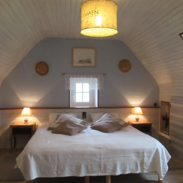 Chambre grand lit
