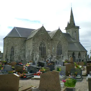 Eglise Saint-Pierre Pluzunet