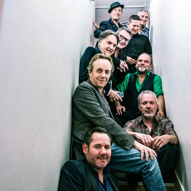 GRAND GROOVE ORCHSTRA No crédit