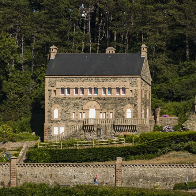 Villa Silencio