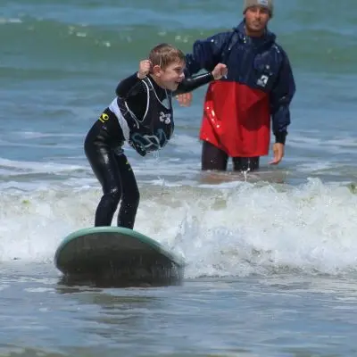 Surfing Locquirec 2025 tourin