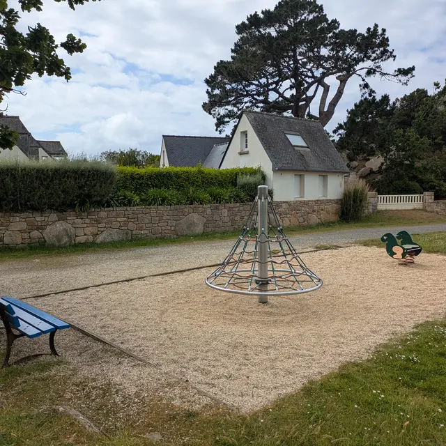 aire de jeux port blanc
