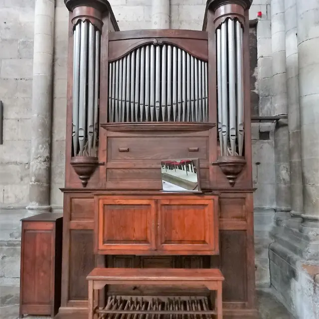 20260929 patrimoine sur le pouce - buffet sculpté de l'église de la cité - copyright ADORA