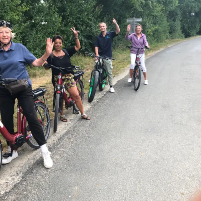 visuel été actif balade vélo électrique.