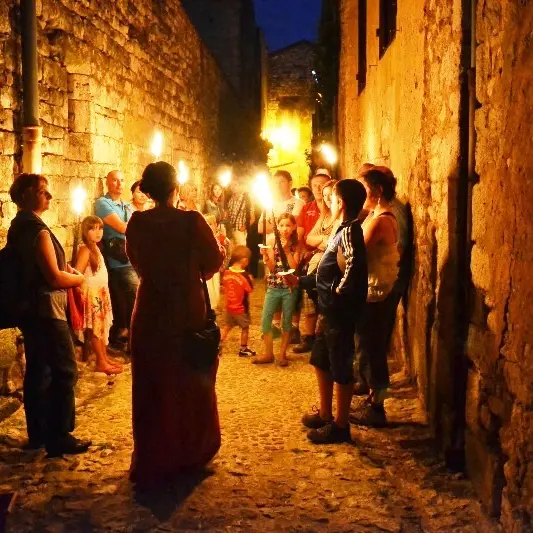 visite guidée nocturne de monpazier