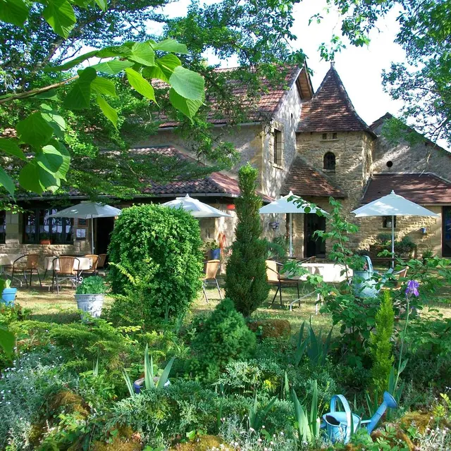 Auberge de Castel-Merle 2
