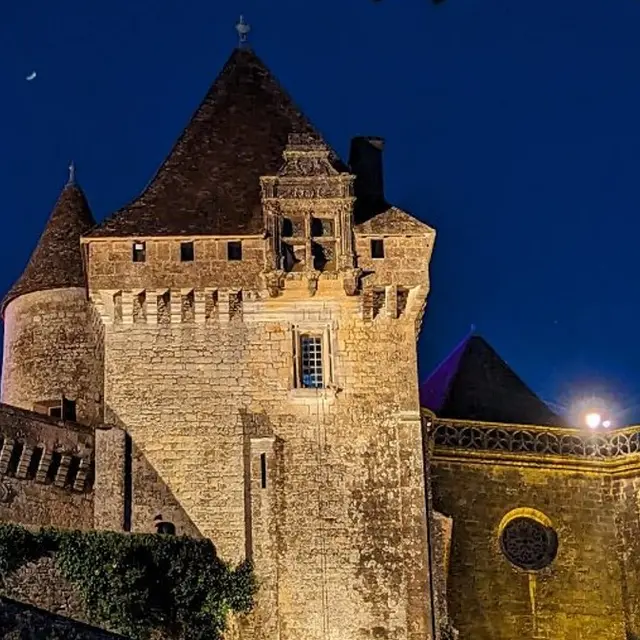Biron-Nocturne-PXL_20230825_193033600-©Semitour-771x1024