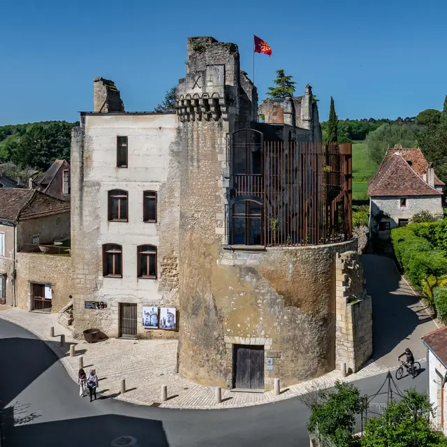 CDT 24 - Château Barrière - Villamblard