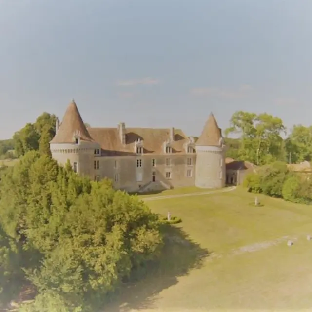Château de Beauvais jour