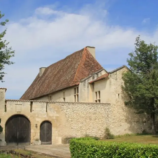 Chateau-de-Beausejour-Chateau-de-Beausejour-4-1920x960